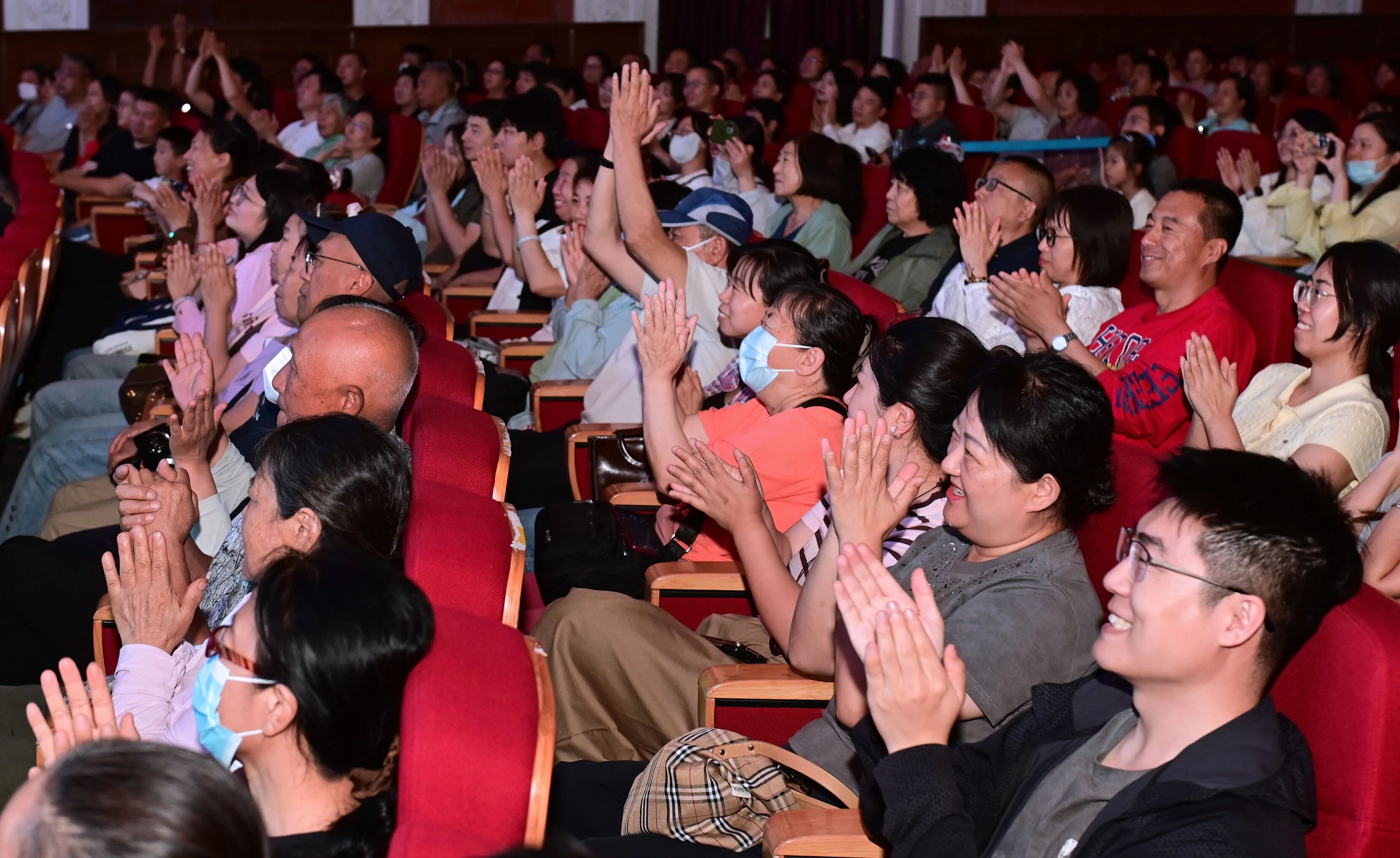 周末文艺演出04.jpg