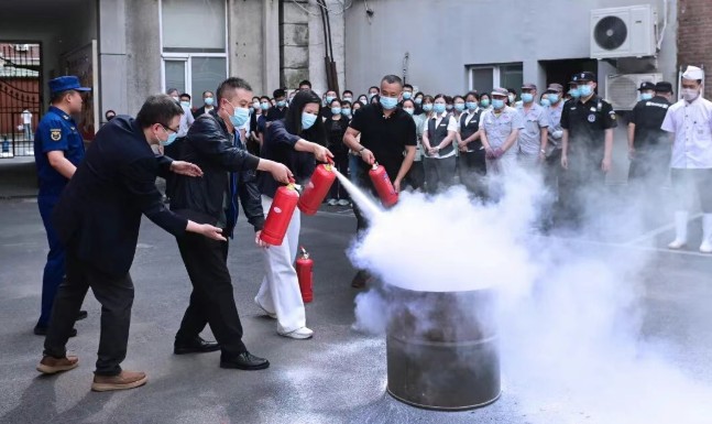 消防演练-s.jpg