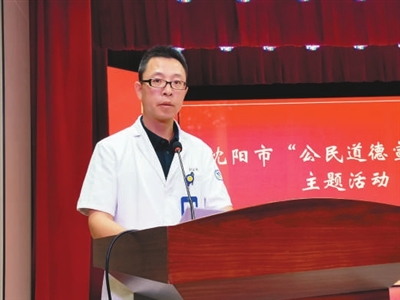 初振豪.jpg